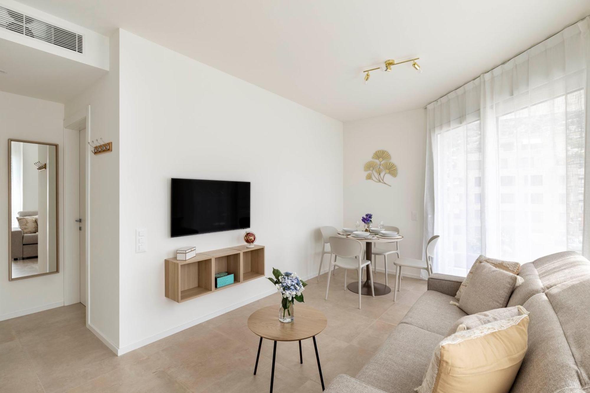 Regalia Suites - Free Parking Lugano Exteriör bild